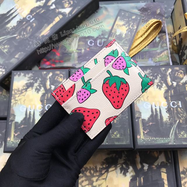 Gucci包 古馳卡包 570679 草莓全皮 2019新款 Gucci草莓印花皮革單卡包  gudj1450